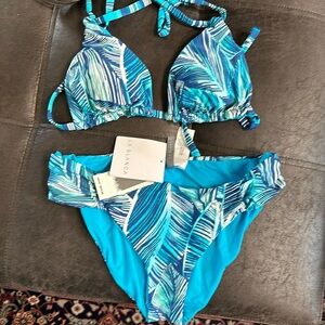 LaBlanca bikini size 6, the bottom new with tag size 6